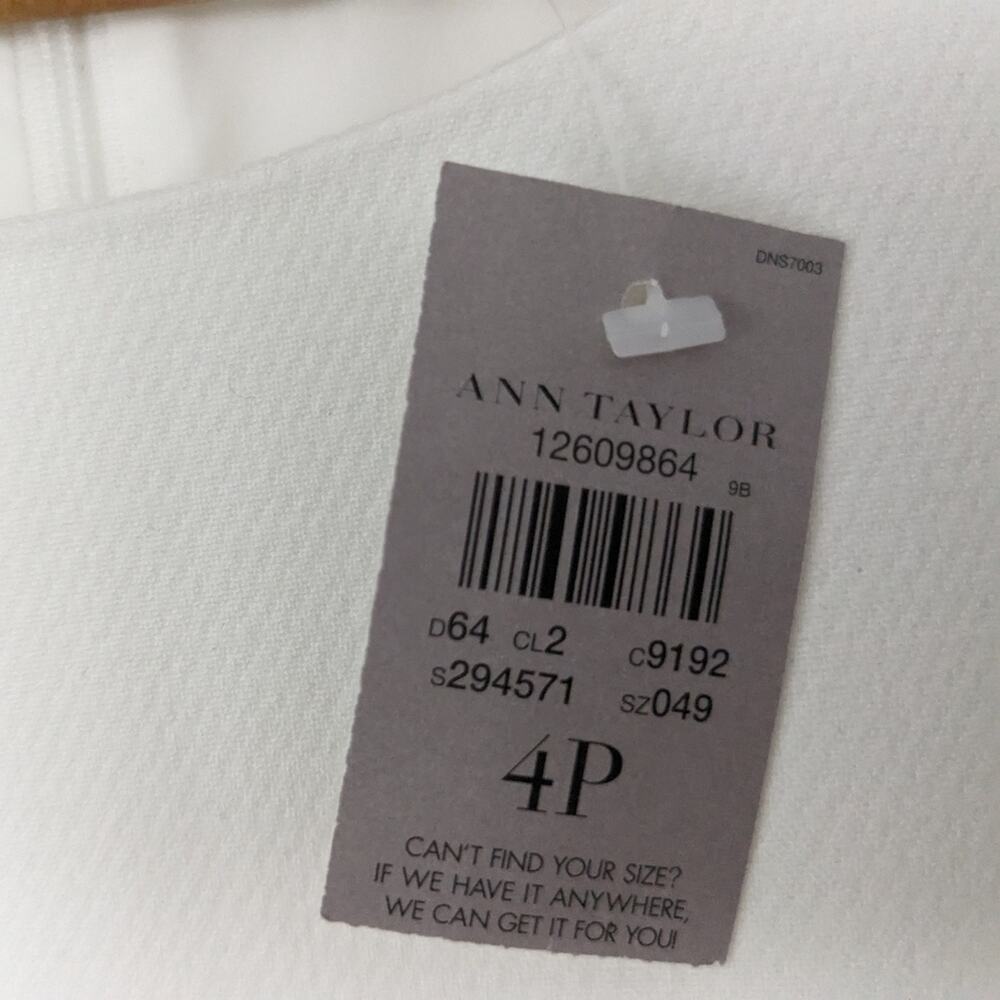 Ann Taylor Off White Shift Dress Size 4 Petite NEW - Picture 3 of 10